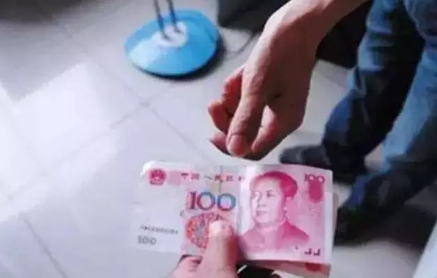 生意破產後,我喊朋友喝酒,只一人敢赴約,五年後我給他驚喜