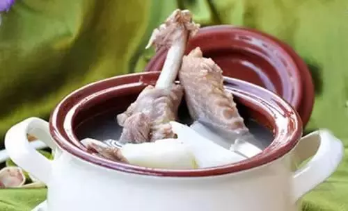 天氣變冷了,幾款暖暖的廣東靚湯送給你