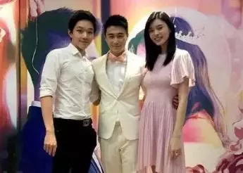 24歲華裔青年,一夜之間登富豪榜!