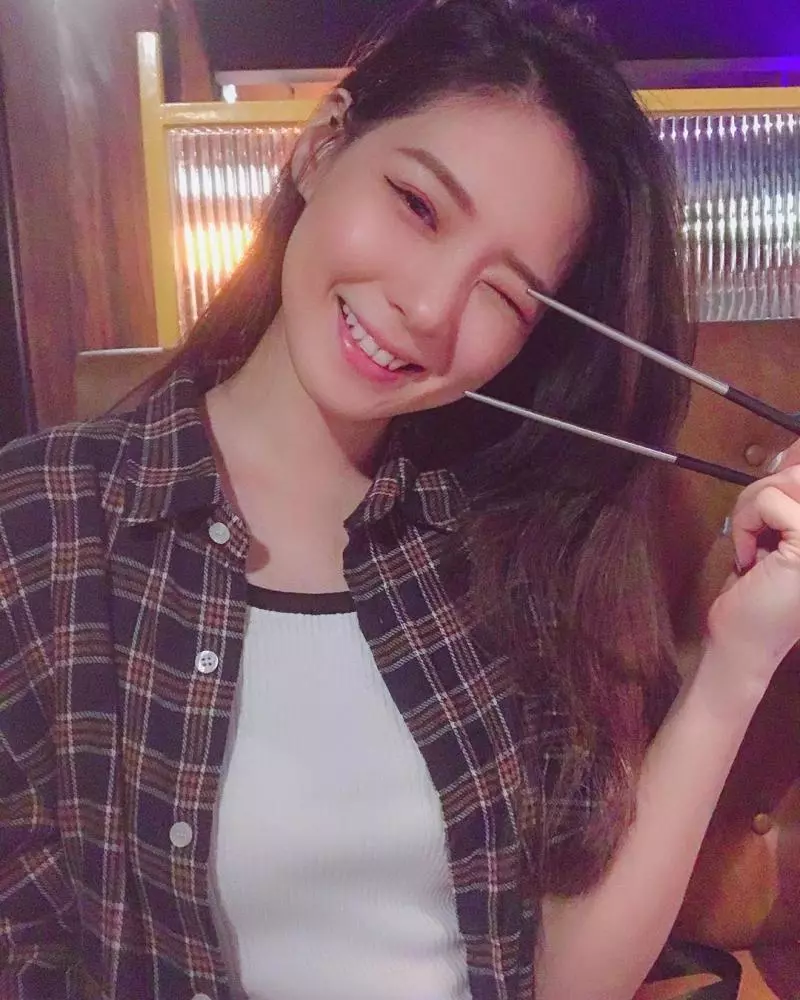 鐵粉急擋:不可以這麼美!「吳若Dudu」美女光太耀眼讓人一眼就沈醉!
