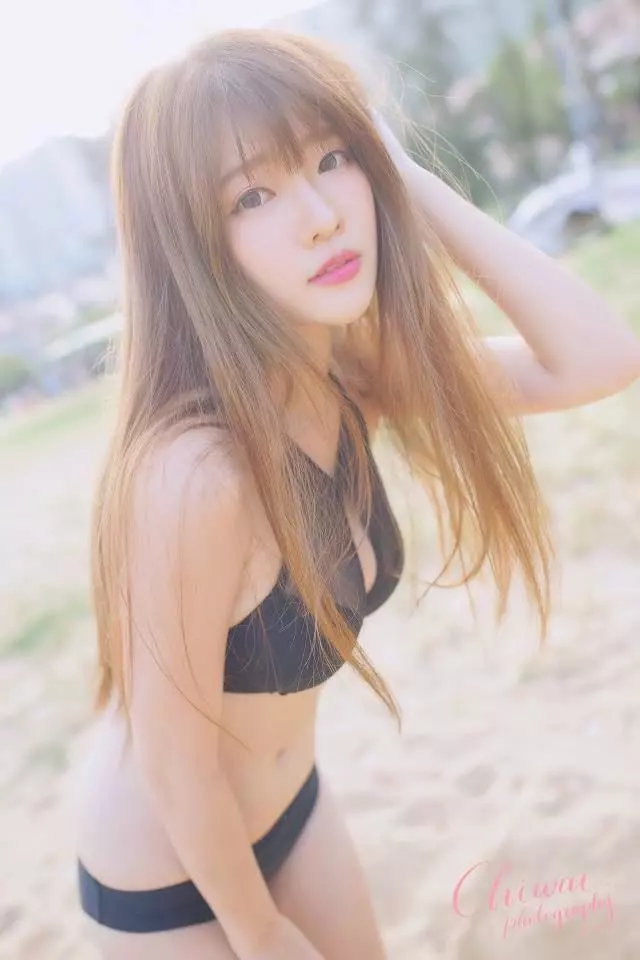 雪白美少女「簡欣汝」連吃雞都要美,看她實況就是一種享受啊!