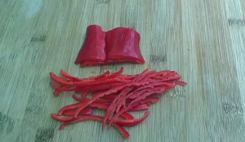 1顆高麗菜2個雞蛋,不用一滴水,筷子一攪,出鍋全家流口水,比吃肉還過癮