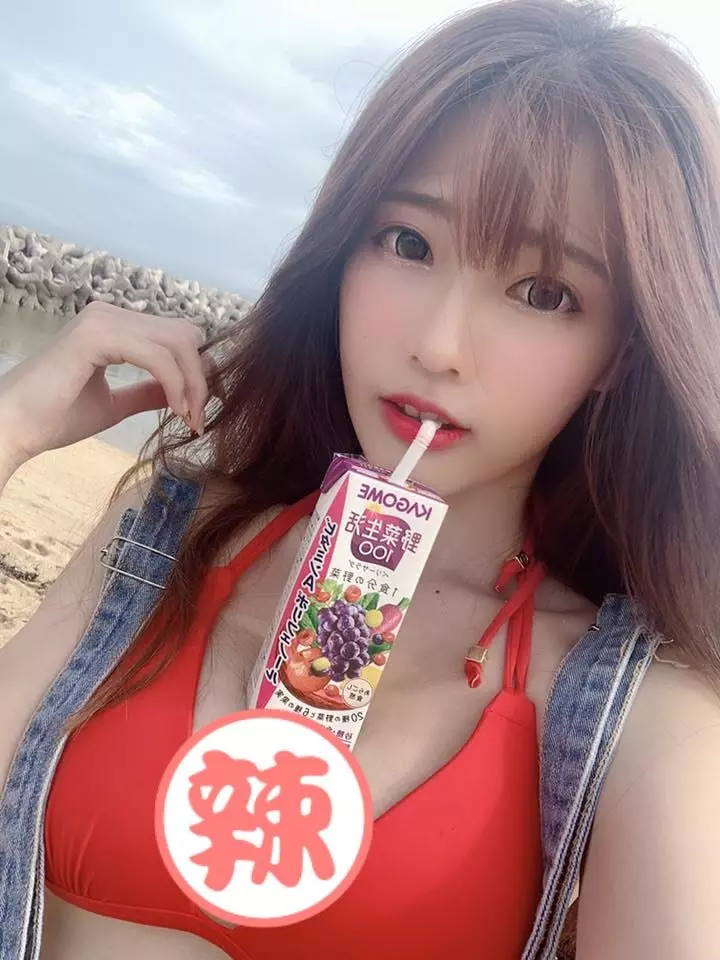 雪白美少女「簡欣汝」連吃雞都要美,看她實況就是一種享受啊!