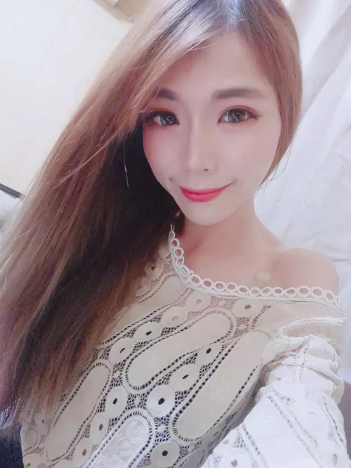 美過人的「超級辣媽」蕾蕾,窈窕曲線不愧是小精靈,變身兔女郎也輕而易舉!