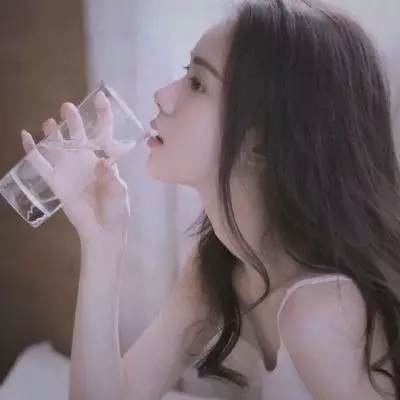 從不獻媚取寵的四個星座,一身正氣,有原則