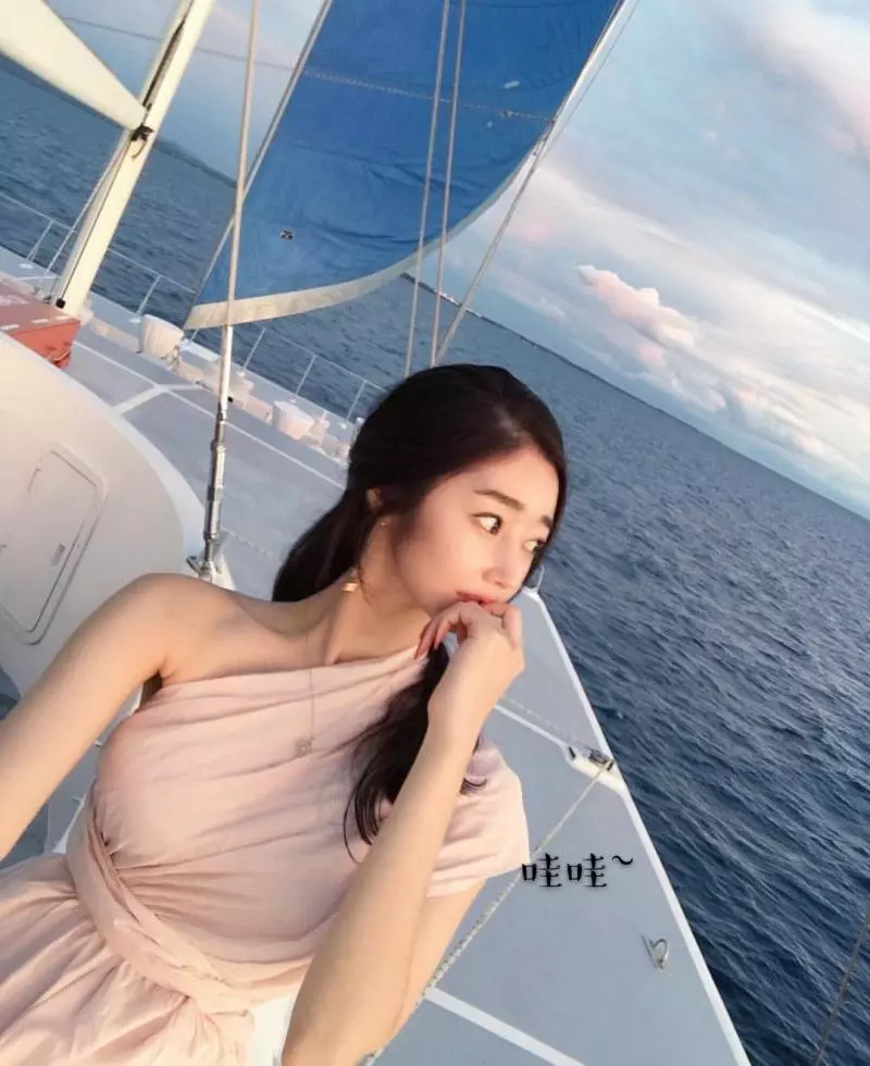 邪惡的角度~ 這畫面也太美了吧!