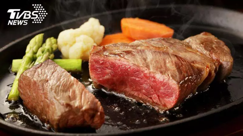夜市牛排吃幾分熟? 行家1句話網驚:吃錯20年!