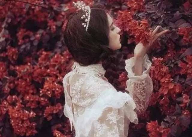 「帶婆婆去商場買衣服,結帳後聽見售貨員的一番話,我憤然離去」