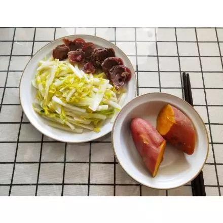 50歲的伊能靜如何做到充滿少女感的?原來她的生活離不開這兩樣 !
