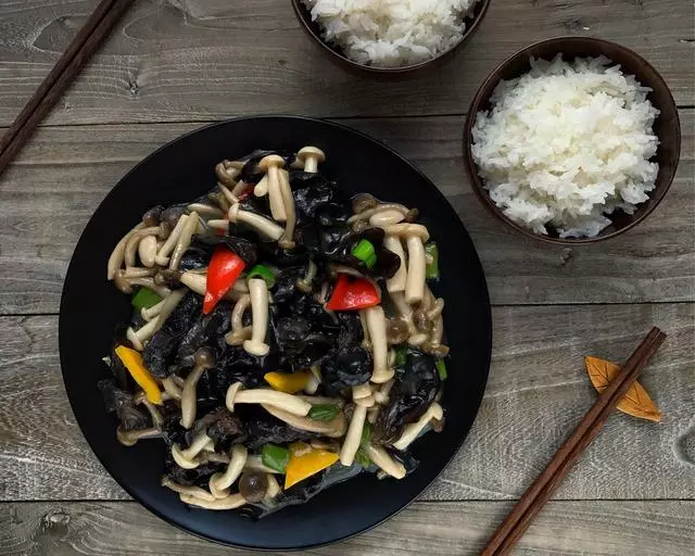 18道木耳做法,連吃10天也不膩,好吃又下飯,果斷收藏