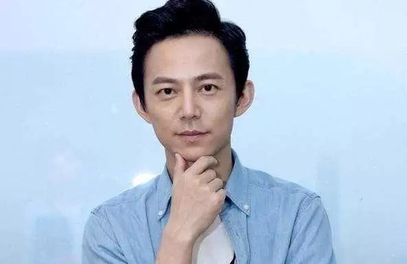 何炅坐擁豪宅:年輕時就擁有名車別墅,生活低調,娛樂圈人緣最好