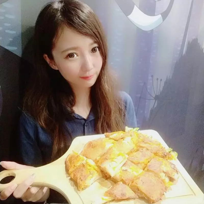 這教官太犯規!「娜娜Christina」清甜微笑奪人心,性感嫩體讓人想天天到教官室報到!