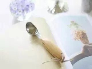 掏心對一個人好,要看值不值得