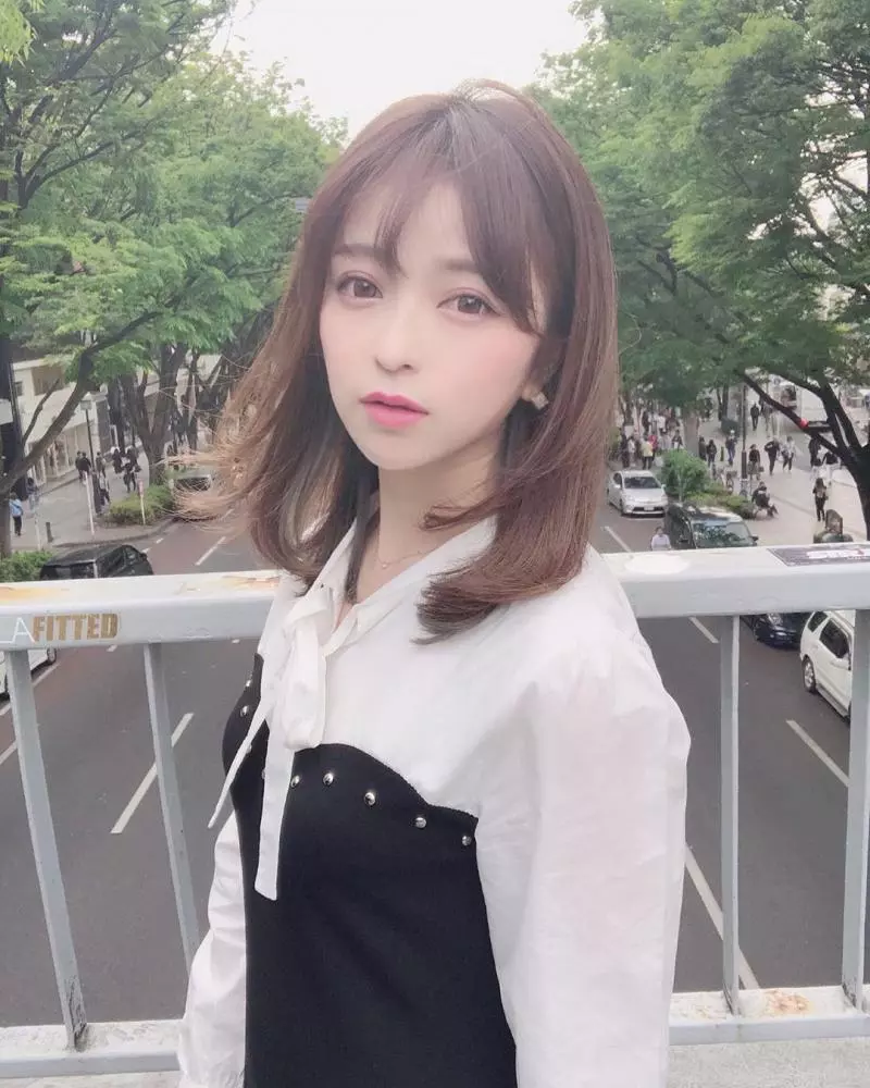 清新櫻花妹「船木沙織」海攤上大秀白嫩美體,男人們看到都不小心溺水了!