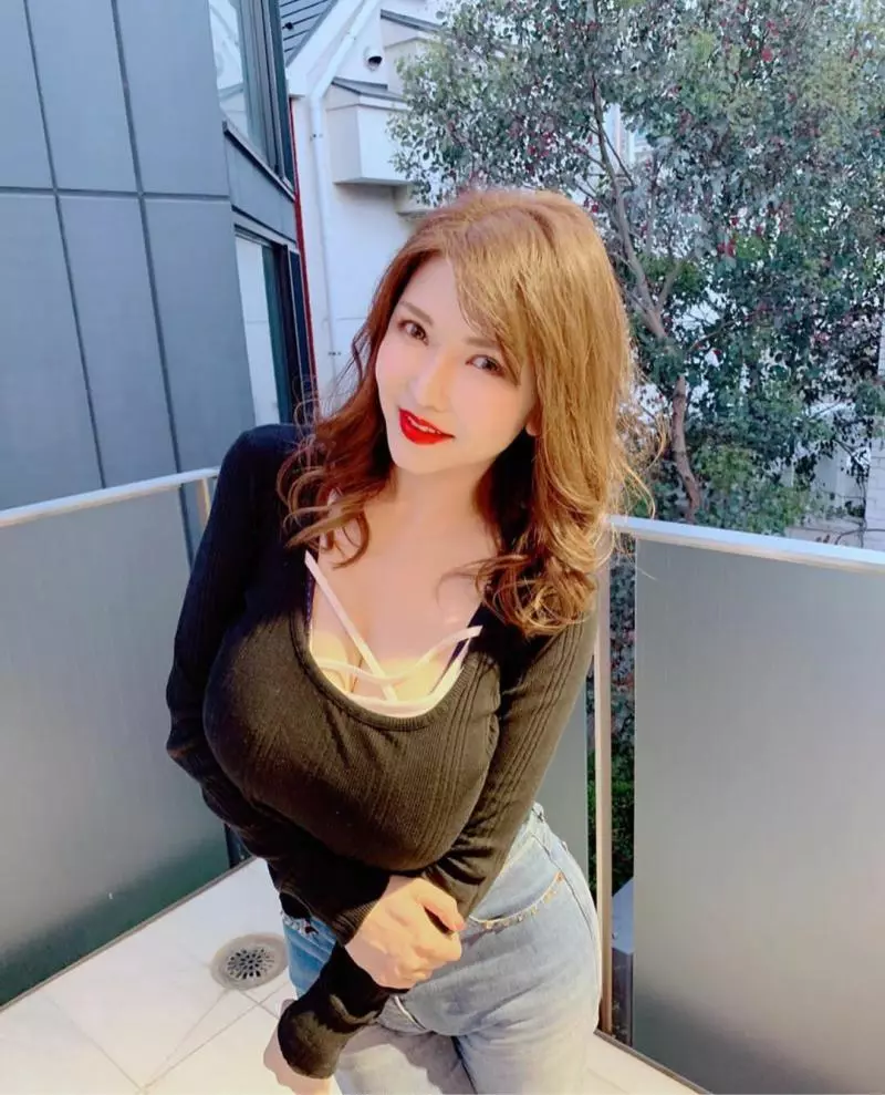 日本小姐姐來頭真大,不是每人都消受的起。。網友評論真的很大
