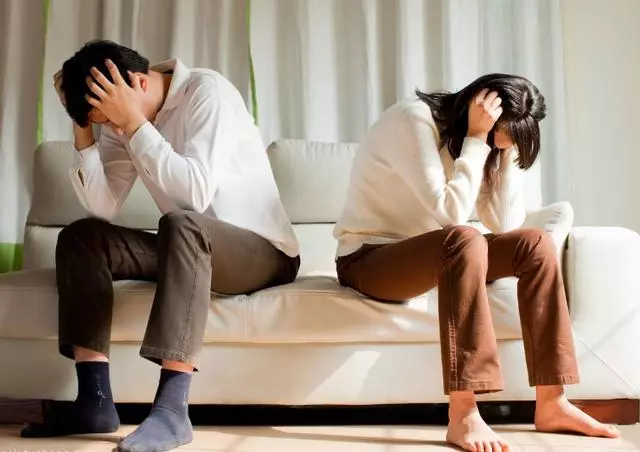 「婆婆生日,我給五千紅包,半個月後丈夫卻和我鬧離婚」