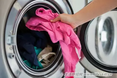 陰雨天晾衣服,如何快乾、防臭?