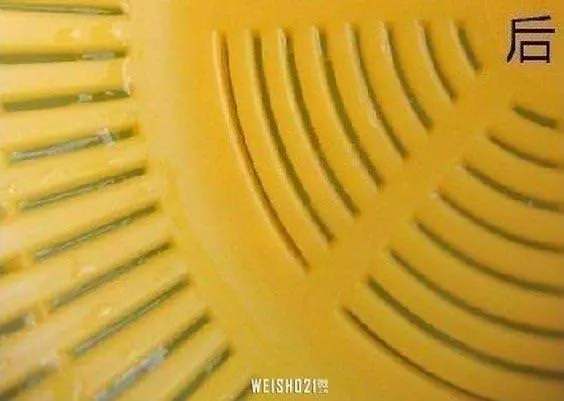 塑膠菜籃縫隙污垢難清潔?清水中加「一物」泡一泡,立馬變得乾乾凈凈!