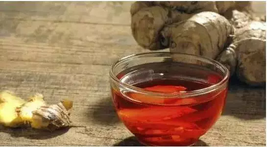 洗頭髮時加一點這個,刺激頭髮加快生長!不到幾天頭髮就長回來了!便宜有效!