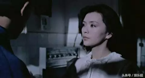 59歲「小龍女」陳玉蓮近照曝光,皺紋叢生顯蒼老,但仍難掩優雅氣質,網友:怪不得周潤發劉德華都為她著迷