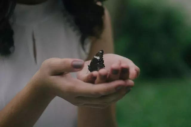 在情場最貼心的4個星座,會疼人,還不任性