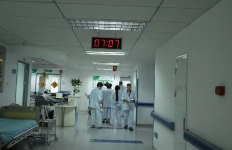 媽媽來我家伺候月子,做了一桌子美味,我給她趕回老家
