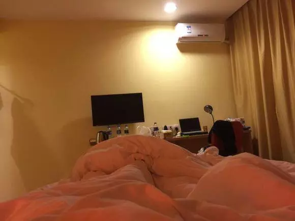 大嫂生完孩子後,老公每晚都要下樓,知道真相我噁心壞了