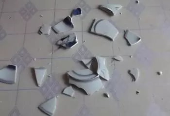 爸媽離婚後,後媽來我家狠狠打我一巴掌,我卻更加愛她