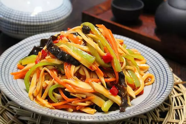 推薦10道家常菜,一點兒肉不放,素菜也很美味,比大魚大肉都好吃
