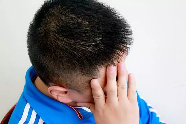 蹲久站起來頭暈眼黑是怎麼回事?多數人經歷過卻不了解,不妨看看