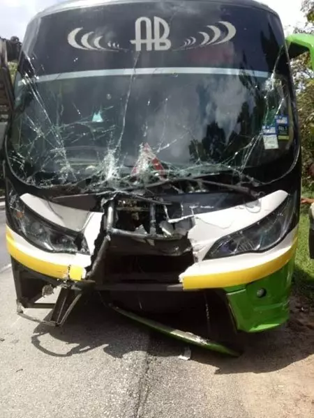 赴隆觀看馬足杯決賽 吉打支持者巴士遇車禍