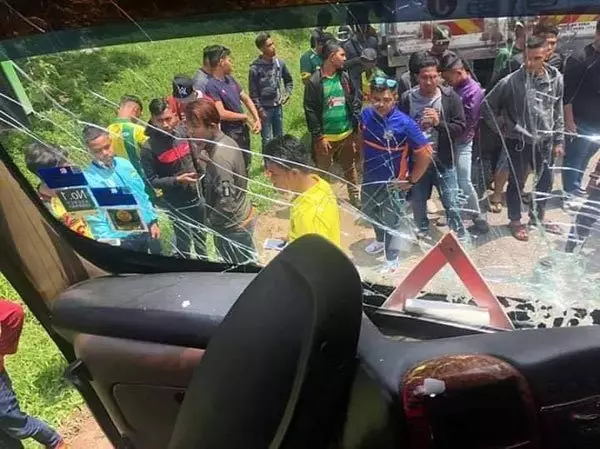 赴隆觀看馬足杯決賽 吉打支持者巴士遇車禍