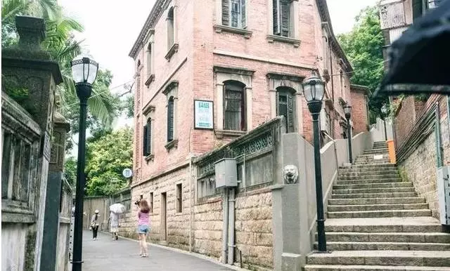 人生一定要有一次閨蜜旅行,這8個高顏值美地,一個比一個美!