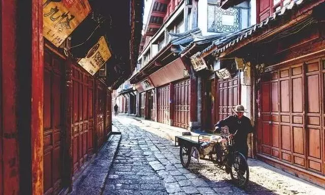 人生一定要有一次閨蜜旅行,這8個高顏值美地,一個比一個美!