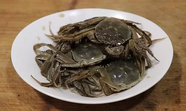 螃蟹清蒸還是爆炒?試試這6種家常做法,香辣過癮,好吃到舔盤子