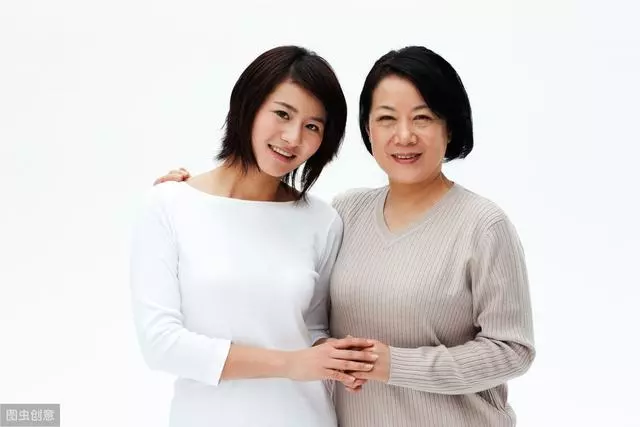 「婆婆,房子是我租的,很便宜,你來和我住吧」「好」