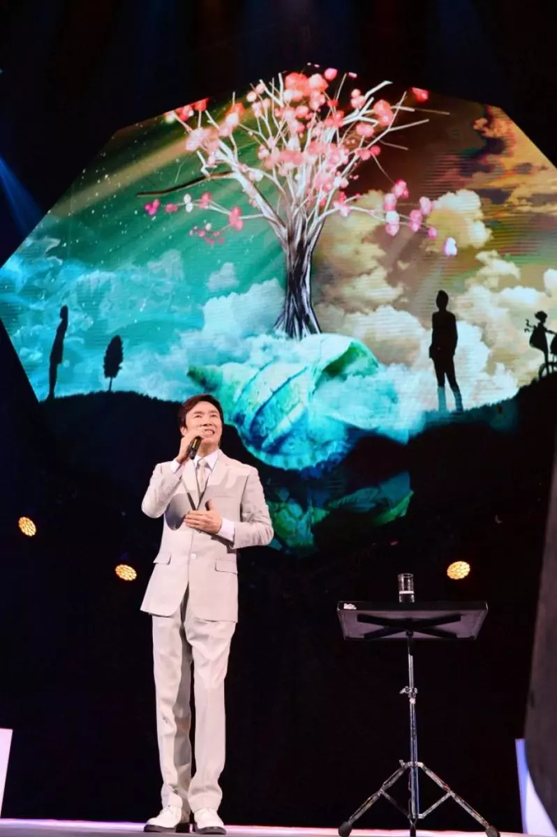 費玉清告別演唱會,引林青霞徐小鳳等藝人前來捧場!
