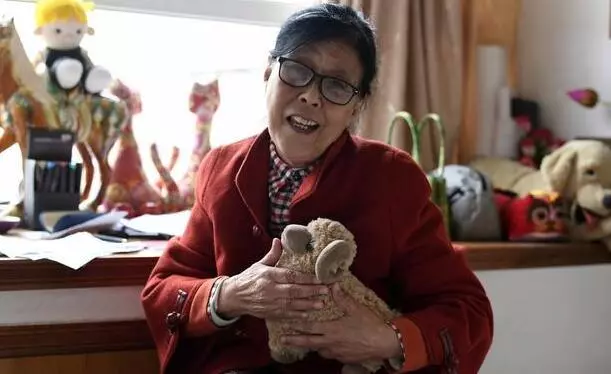 意外聽到兒媳打電話的內容,我勸兒子離婚,兒子卻罵我不安好心
