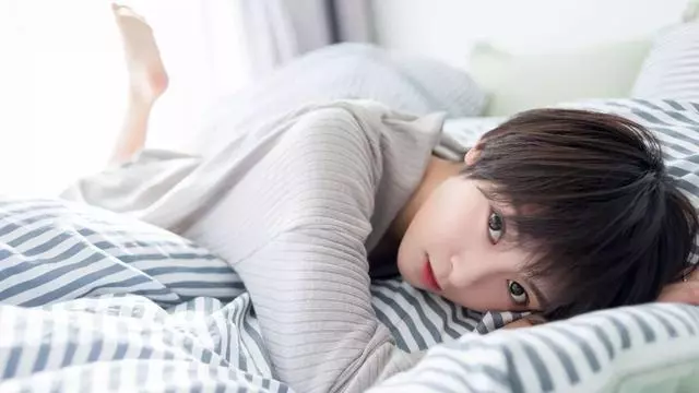 結婚後10年,妻子突然懷孕,我給她看診斷結果,她哭求我別離婚