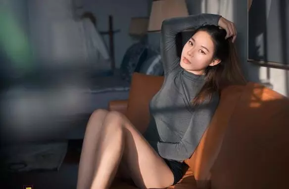 姐姐嘲諷我嫁給殘疾老公,8年後我搬進別墅,姐姐嚇得不敢來