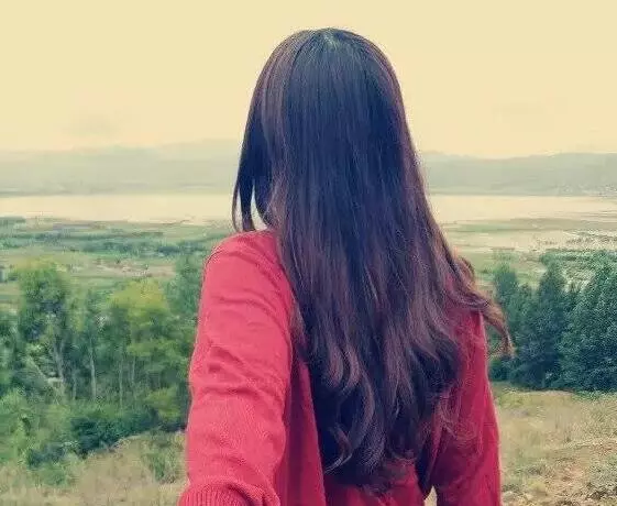 姐姐嘲諷我嫁給殘疾老公,8年後我搬進別墅,姐姐嚇得不敢來