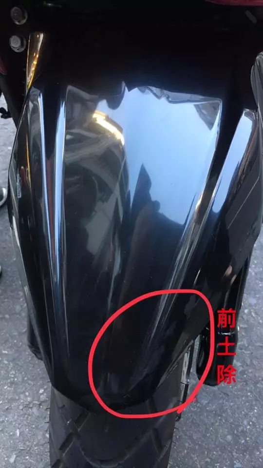交車僅16小時,德國進口百萬福斯休旅車高速行駛途中方向盤鎖住追撞車禍