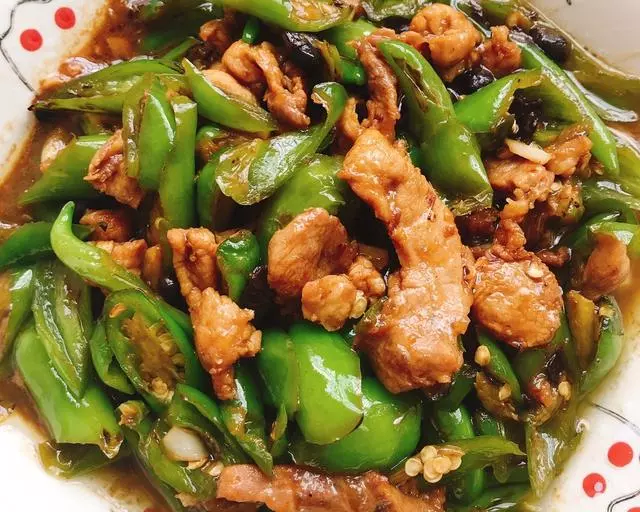 美味可口的20道肉菜,香味撲鼻,吃過一次還想吃,適合招待客人