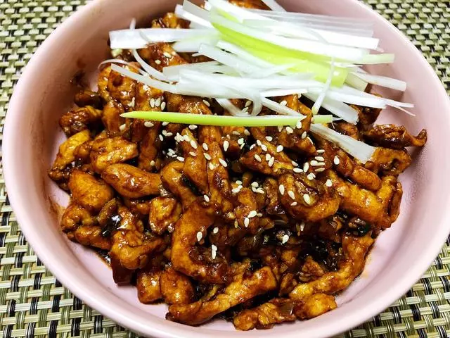 美味可口的20道肉菜,香味撲鼻,吃過一次還想吃,適合招待客人