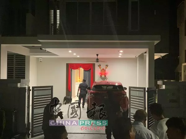 3疑是中國男闖MBI創辦人兒子家 要求還錢 還留2炸彈!