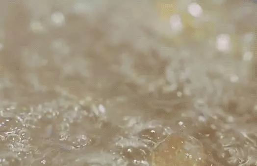糖醋排骨的新做法,只需加一樣調料,味道翻倍好吃,兒子說有創意