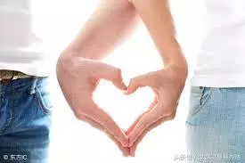 橘子一包50,大媽掏30殺價,店家看不下去仗義執言讓人大讚!