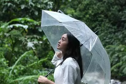 「我白養你20年,你個不孝女,連你弟都不養」「誰生的誰養」