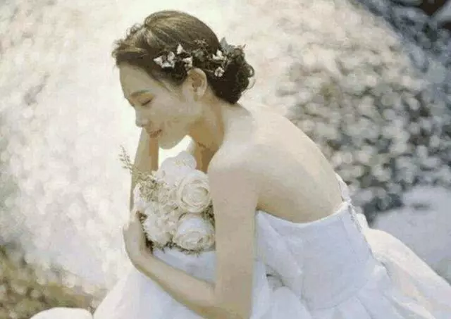婆家出20萬彩禮,只給存摺不給密碼,三年後,我笑著把錢還回去