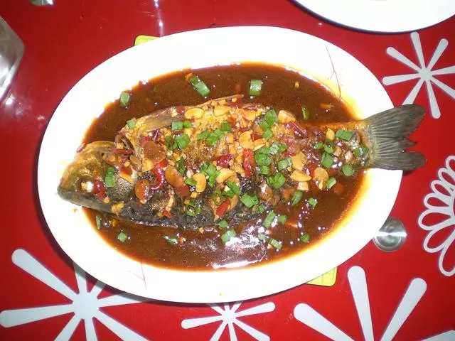 鮮嫩可口的19種鯽魚做法,幾步就搞定,又香又下飯,看著就流口水